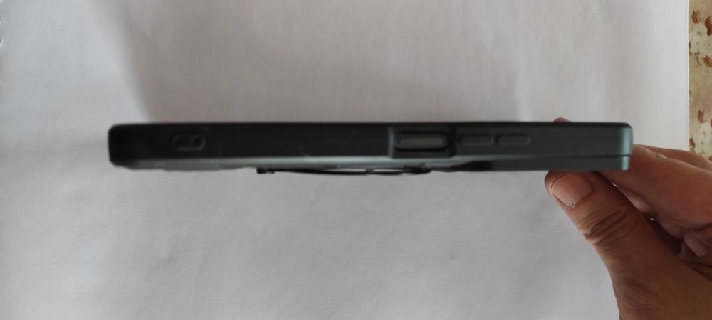 Нов телефон TCL 40 SE