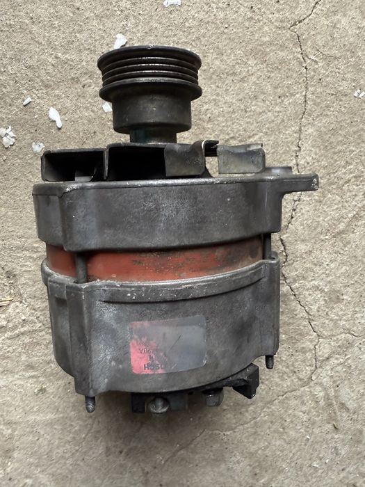 Продам стартер и генератор на Ауди 80 б4