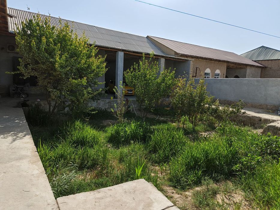 Кумушконда Ҳовли сотилади