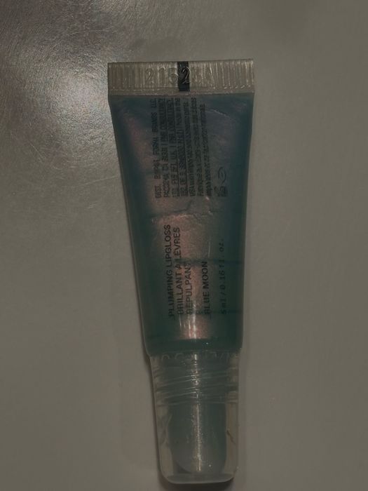 r.e.m beauty limited edition гланц за устни чисто нов