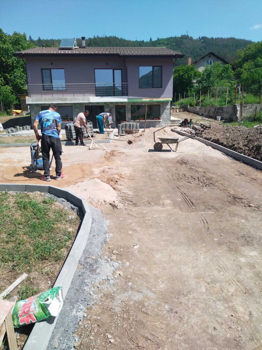 Озеленяване,косене,подрязване и подръжка на дворове!