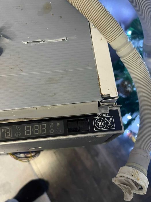 Съдомиялня за вграждане Beko