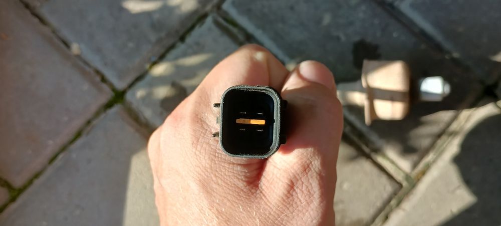 Хундай акцент  подлокотник лябдазон