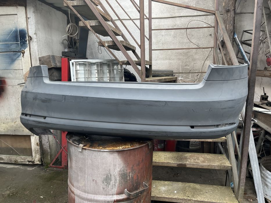 Bara spate nou Skoda Octavia 2