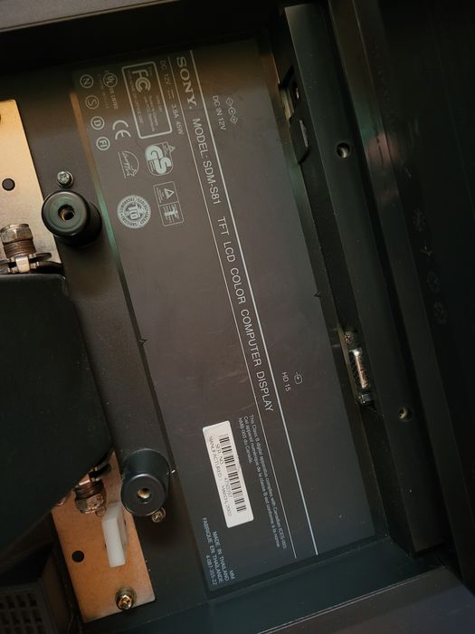 SONY monitor SDM-S81