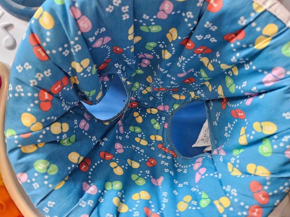 Музикална игрчка  за бебе