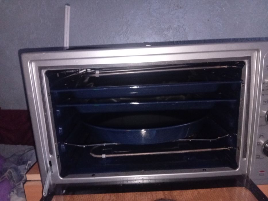 Продаётся электро духовка