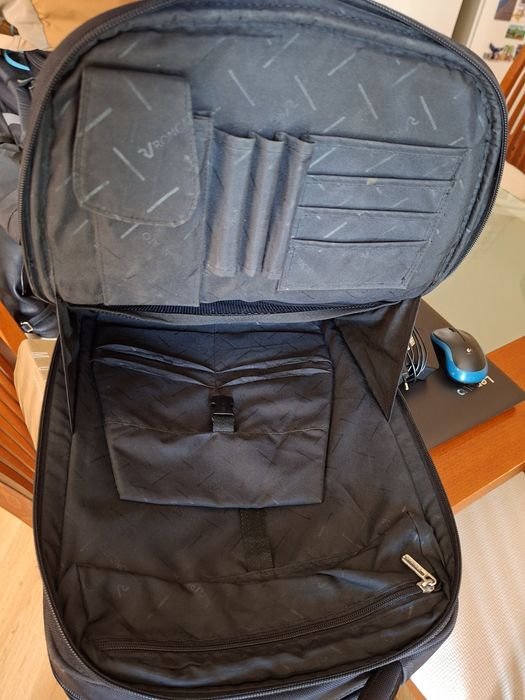 Раница за лаптоп .