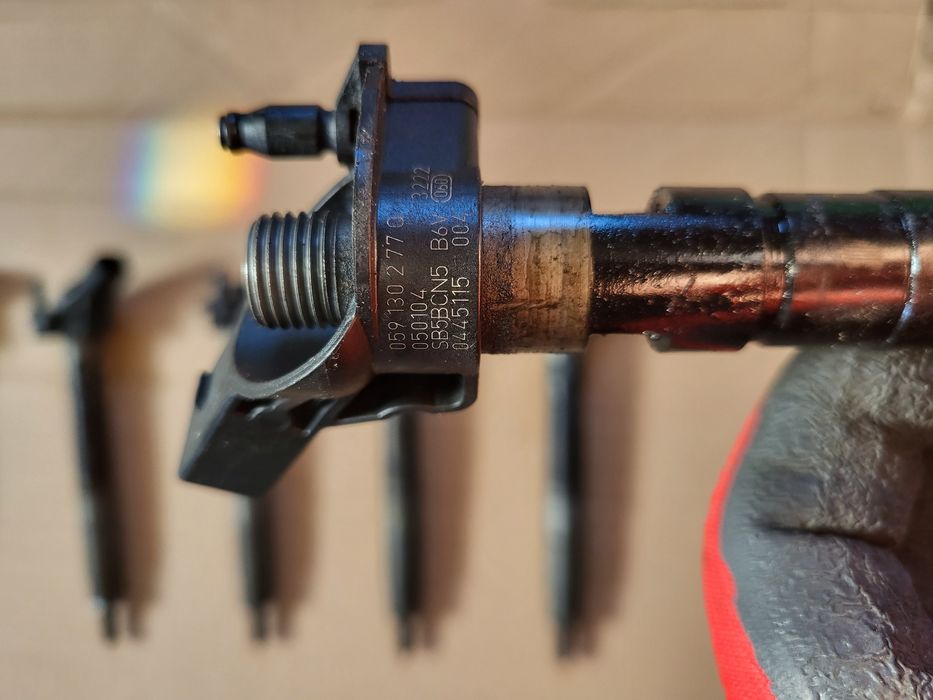 Injectoare vw phaeton 3.0 bmk cod 059130277Q