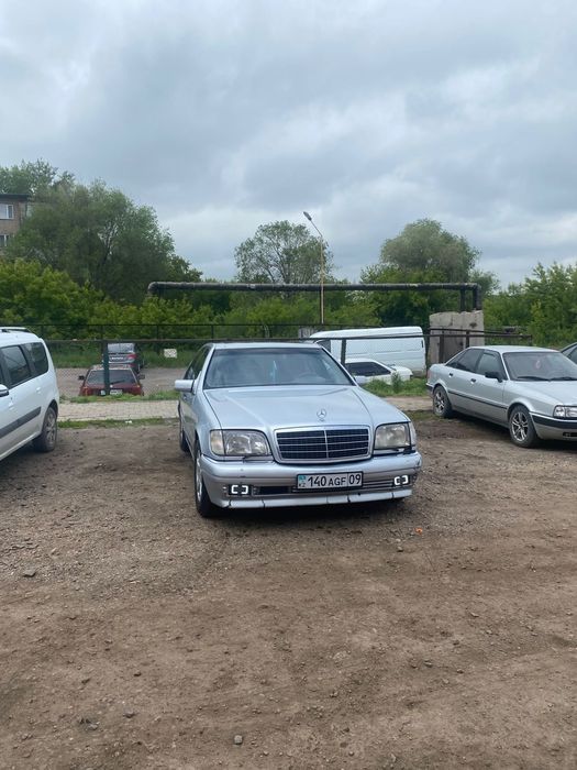 Mercedes-Benz S 300,