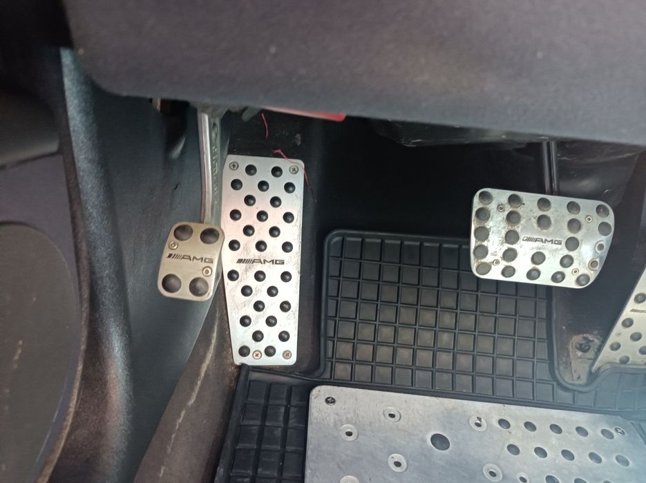 Срочно продам авто Мерседес Е280