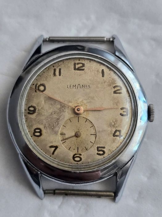 Lemania swiss made