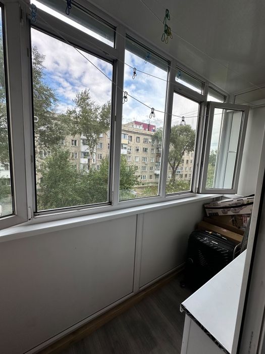 Продается двухкомнатная квартира.  Рахмет.