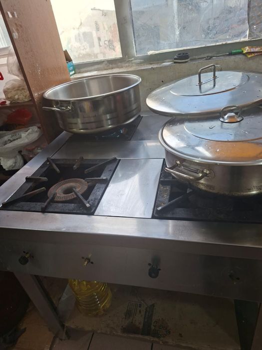 Продам газовую плиту