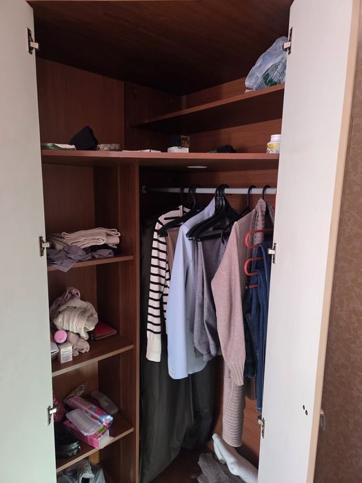 Шкаф угловой.                                            ,