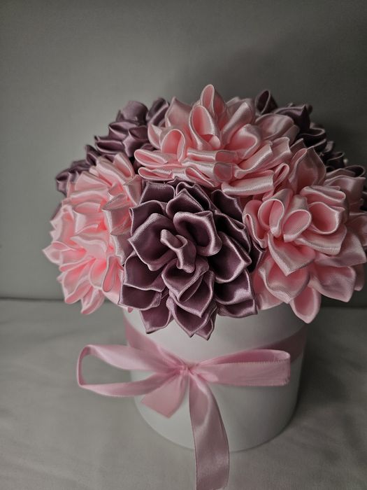 Нежный букет из георгин