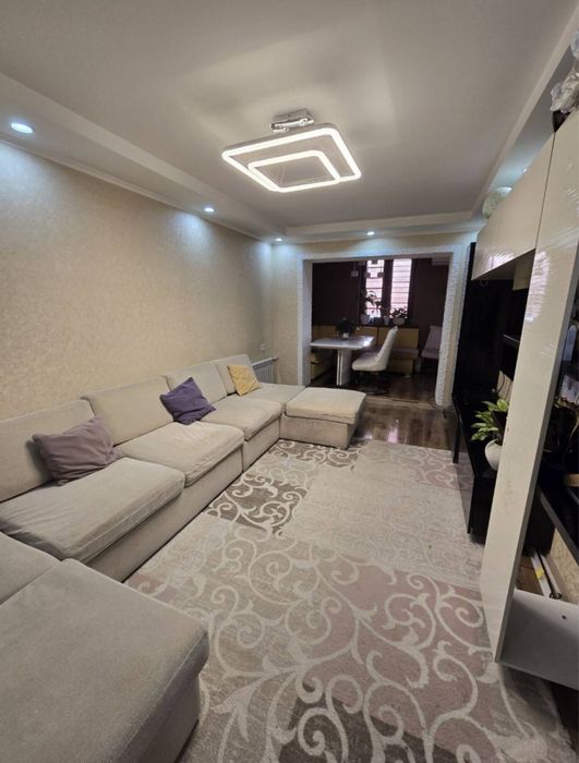 Продается 3-х комнатная квартира кирпич Аккурган Новомосковская