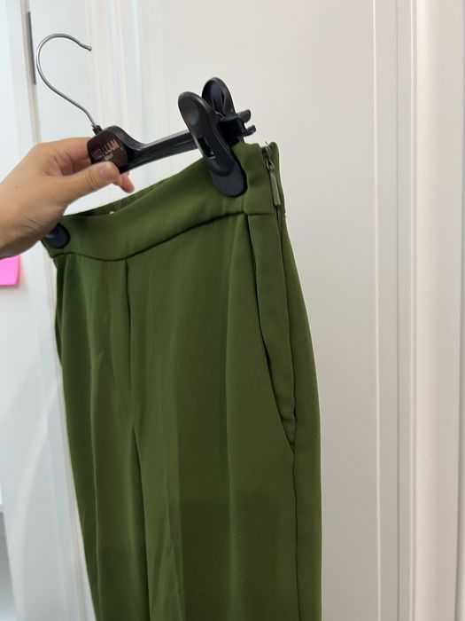 Брюки от MANGO  размер s