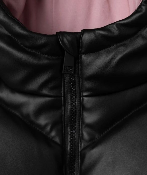 Куртка на девочку