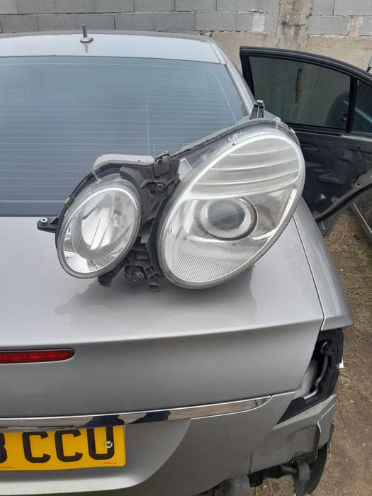 Фарове за Mercedes E klas W211 FACELIFT 2006-2009