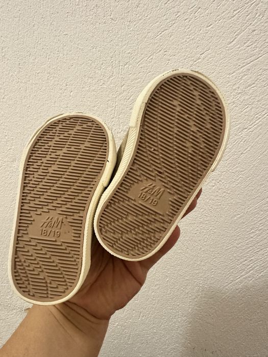 Обувки за бебе момче 18/19/20 номер