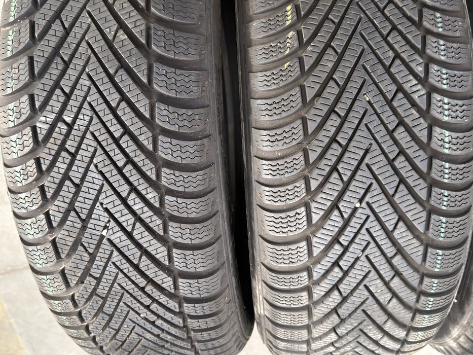 Vand 4 anvelope 225/55/18 pirelli de iarnă ca noi
