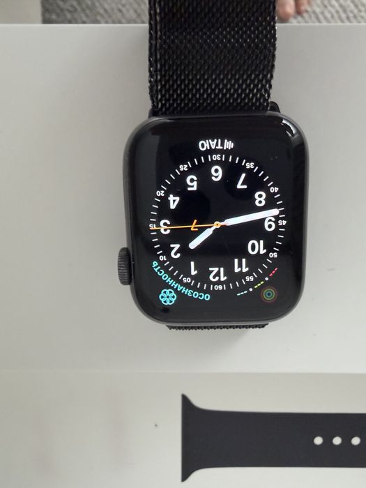 Apple Watch series 4 и 2 Air pods