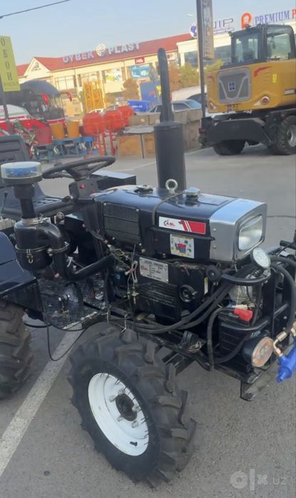 Mini traktor 24 ot kuchi Dizel Yangi