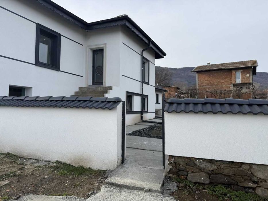 Къща в с. Полянци