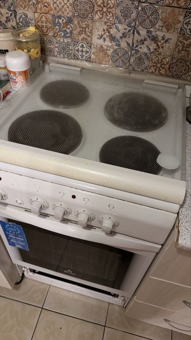 Продается плита электрическая