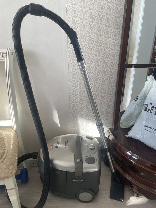 Продам мощный Пылесос LG Hippo