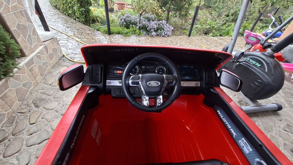 Masinuta electrica pentru copii M-Toys, cu telecomanda, Ford Ranger, Rosu
