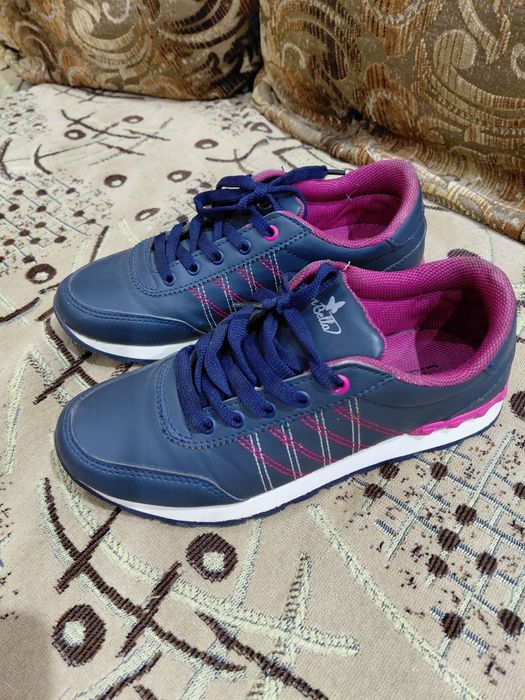 Кросовки кожаные