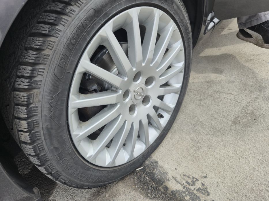 Гуми с джанти 17 Опел Вектра Сигнум Зафира Б