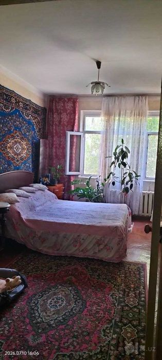 Продам 2 комнатную Квартиру на Феруза, Гинекология, Зеркалка № А144