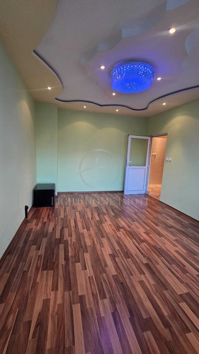 Продава се Двустаен апартамент в Пловдив, Център - 75 кв.м за 1047 €/кв.м - Снимка #2