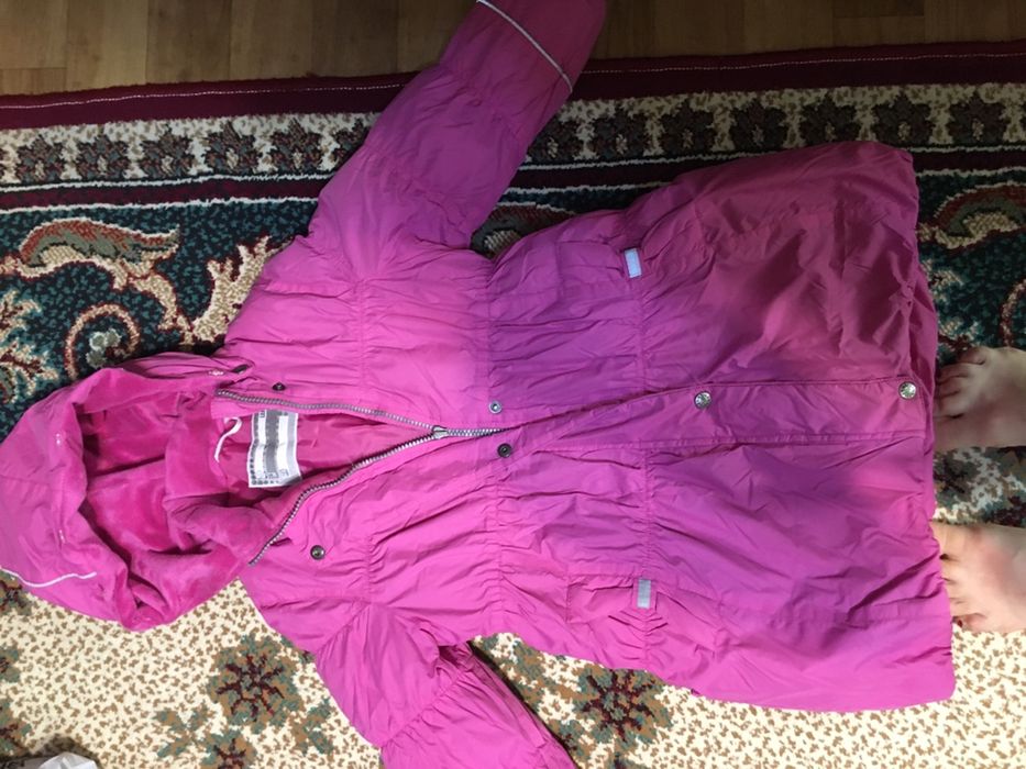 Пуховик на зиму фирменный