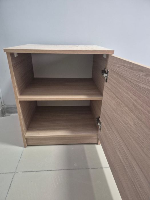 Продам тумбочку для спальни