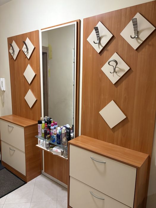 Портманто с 4 шкафа за обувки