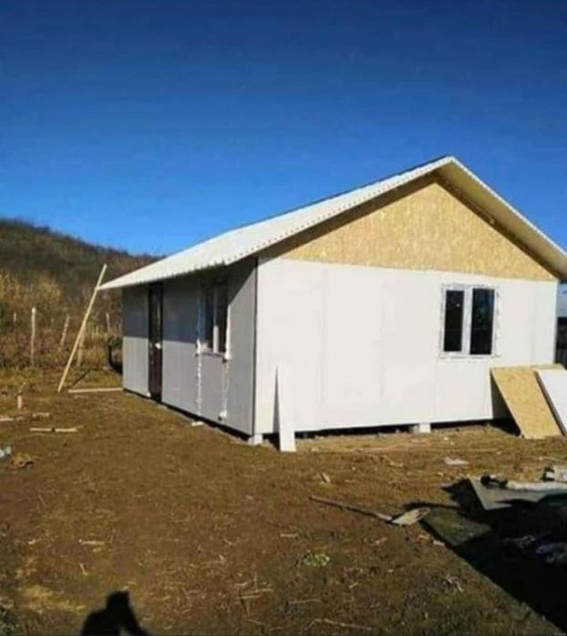 Casute din strucura metalica