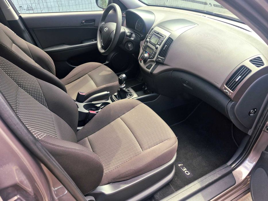 Hyundai i30 1.4 MPI Benzină 109 CP – Euro 5 – 2011