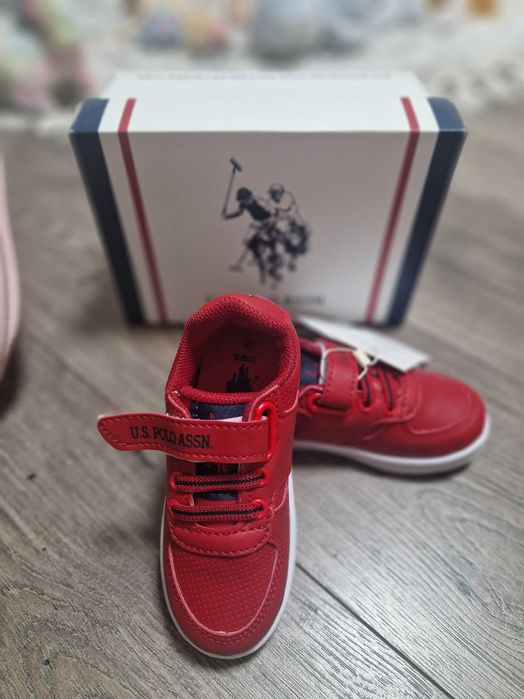 Кецове Polo в червено