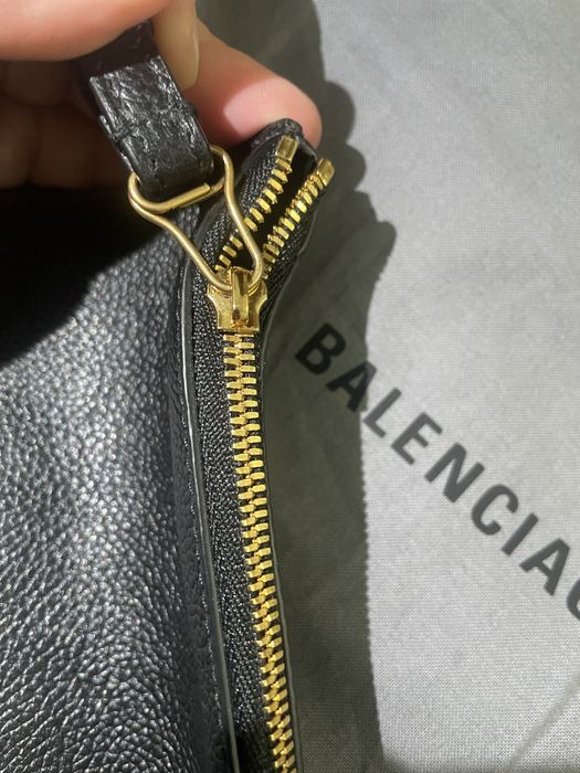 клатч-конверт Balenciaga Everyday Pouch
