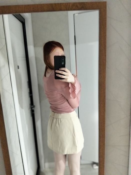 Продаëтся б/у пудровая кофточка