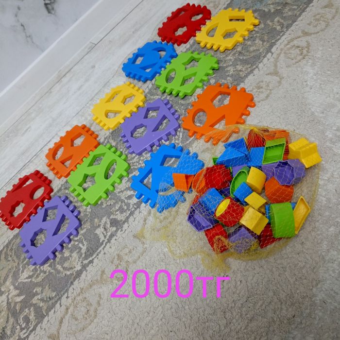 Продам машинки.     .