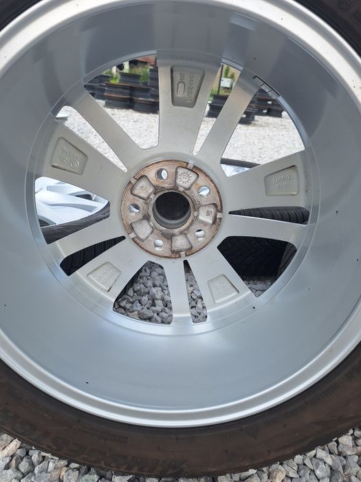 5x112.18цола.7j ET43. Оригинални Skoda