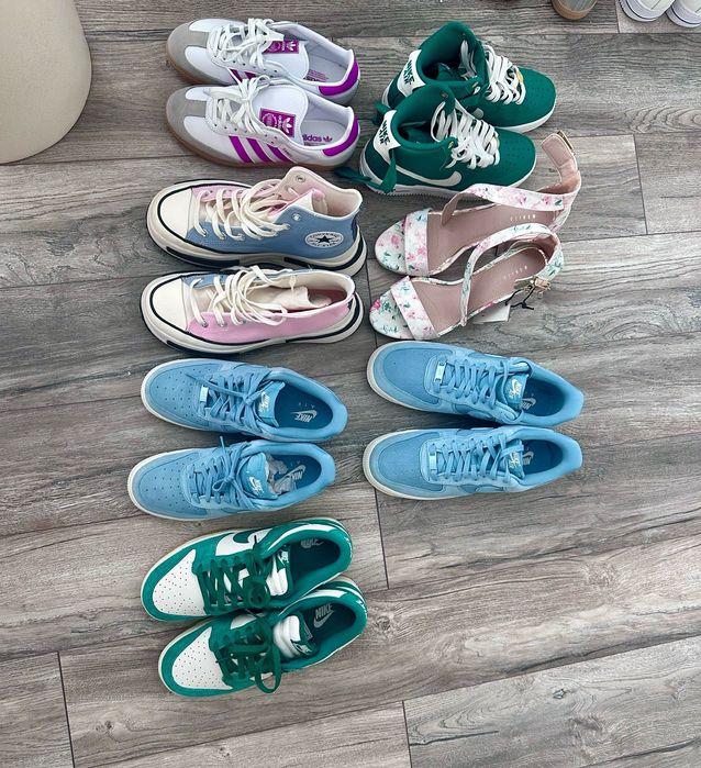 Sneakersi/ Incaltaminte in stare foarte buna sau noua