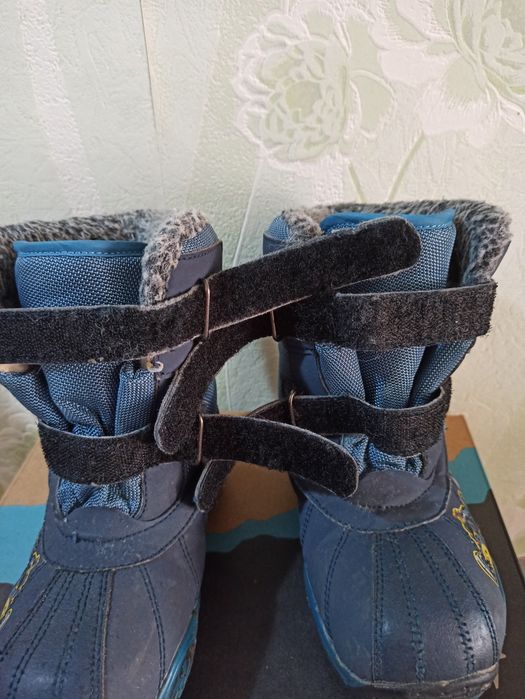 Продам зимние сапоги.