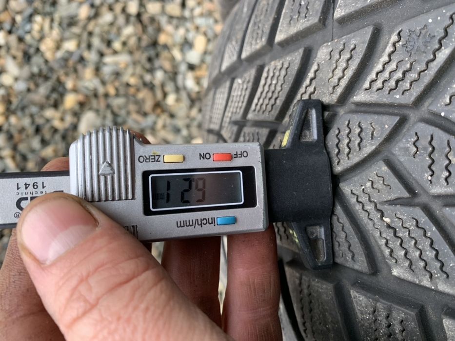 Anv M+S 215/60/16 Goodyear/Sailun