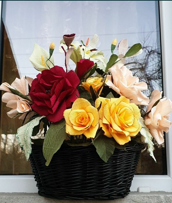 Tablouri/Aranjamente florale realizate din hârtie